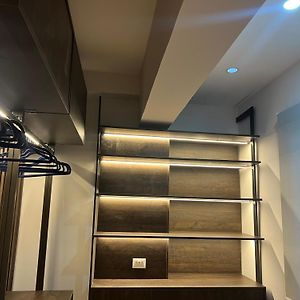 Govi Apartment Al Pieno Centro Di Tirana